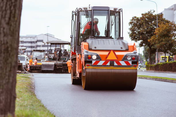 Best Driveway Paving Contractor  in Schulenburg, TX